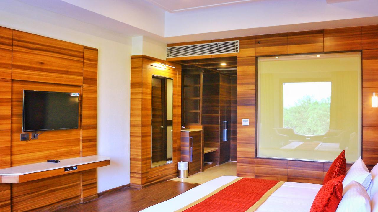 City Park Resort Bahadurgarh Экстерьер фото
