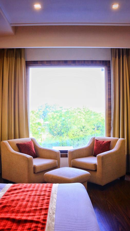 City Park Resort Bahadurgarh Экстерьер фото
