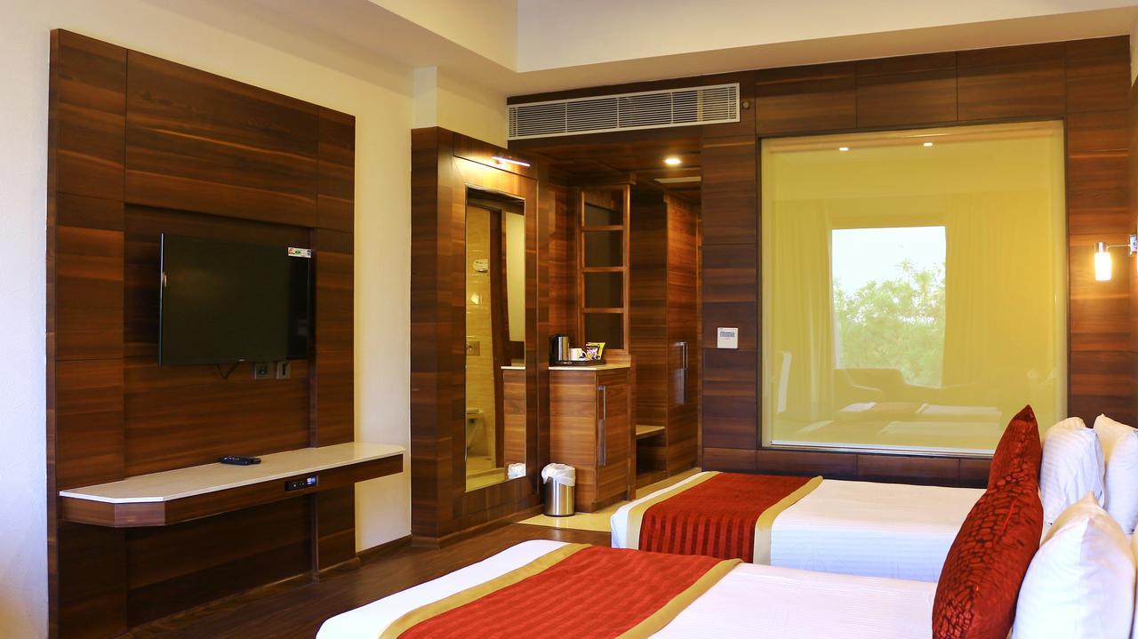 City Park Resort Bahadurgarh Экстерьер фото
